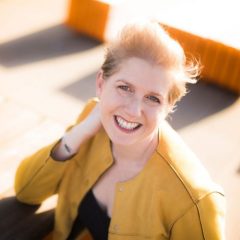 clare-mackintosh-2019-500x500